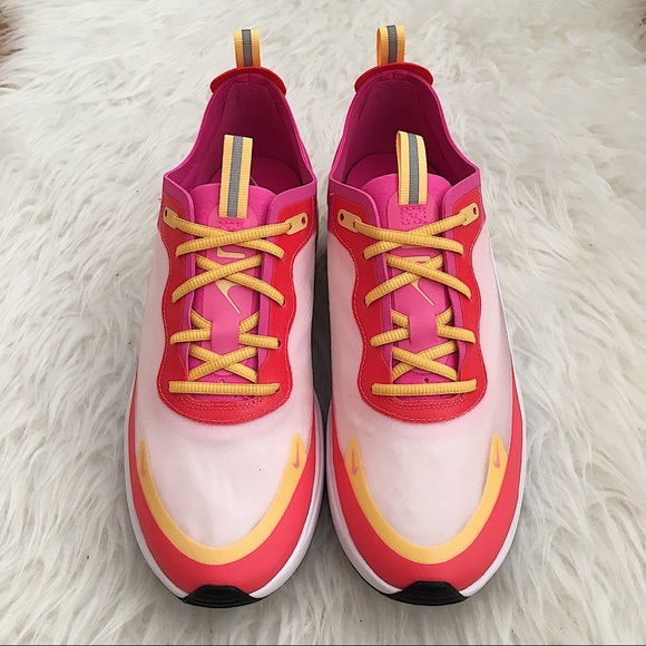 Nike Air Max Dia Women’s Sneakers - Picture 3 of 7